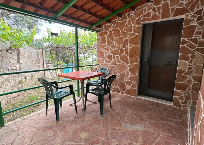 Romeo's 2 Pensión Piqeras