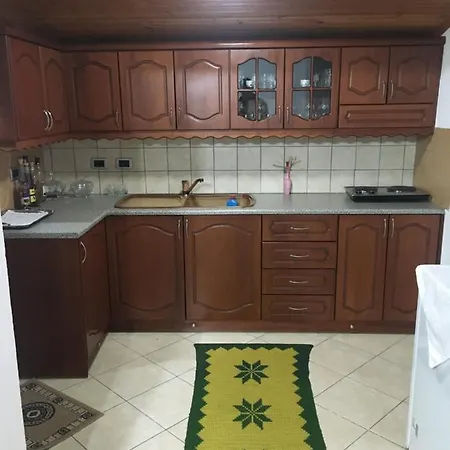 Romeo's 2 بيت ضيافة Piqeras